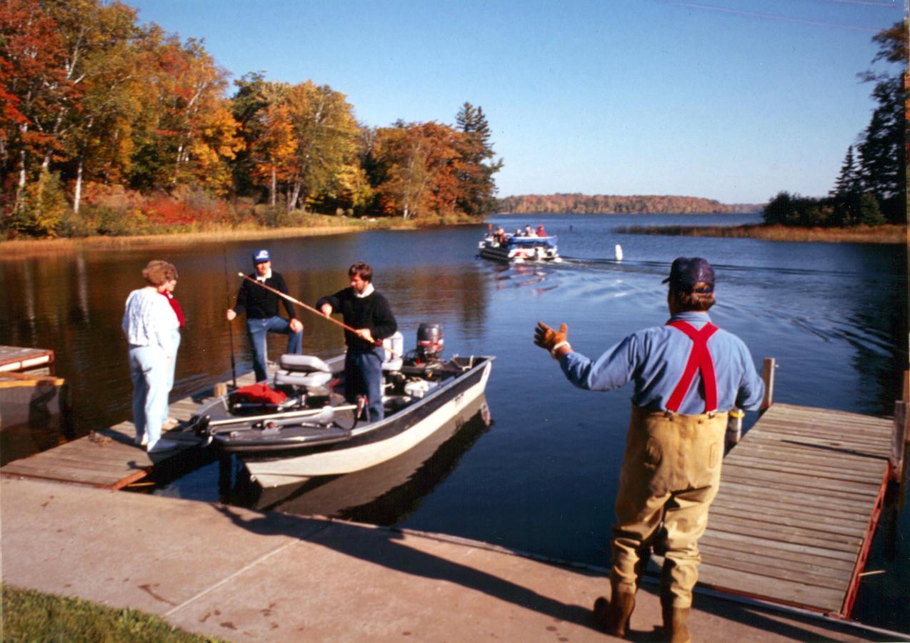 Lakewoods Resort & Golf Namekagon Екстериор снимка
