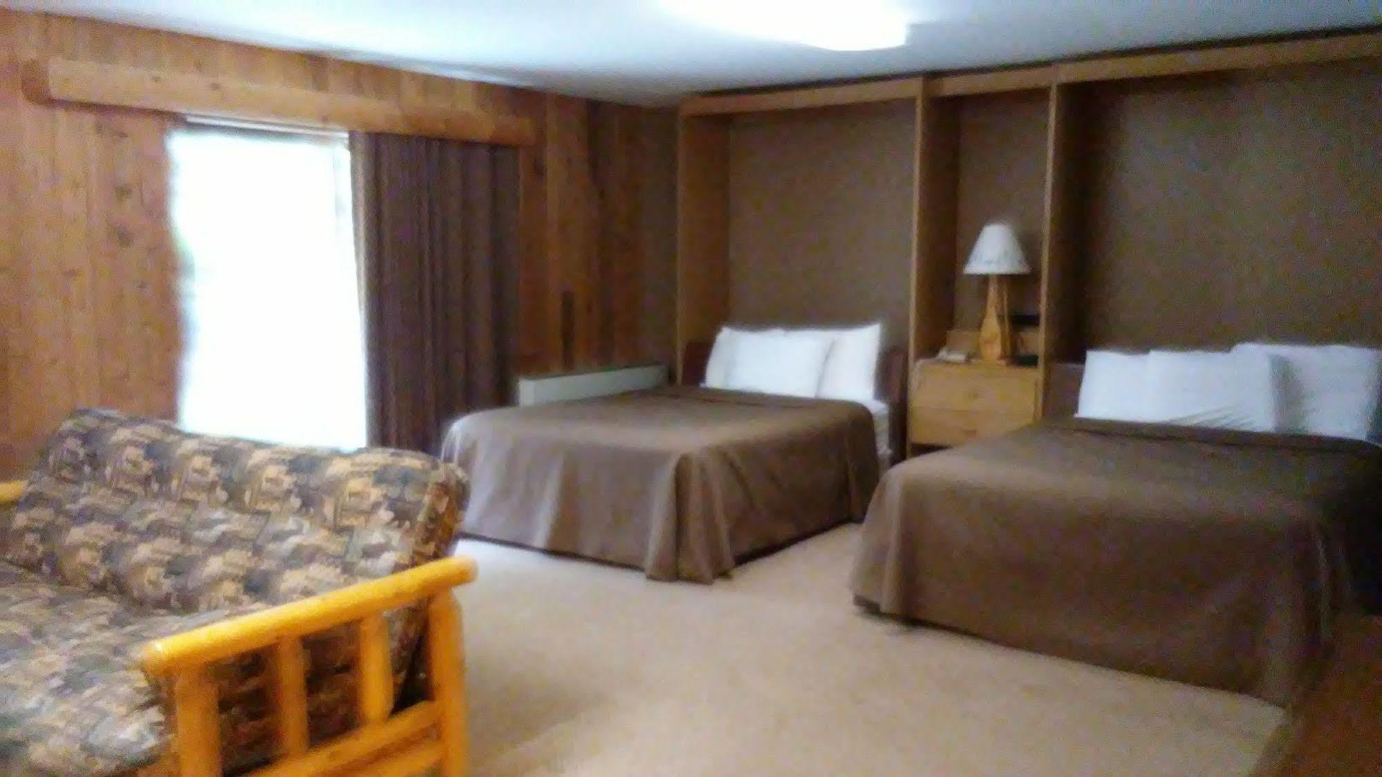 Lakewoods Resort & Golf Namekagon Екстериор снимка
