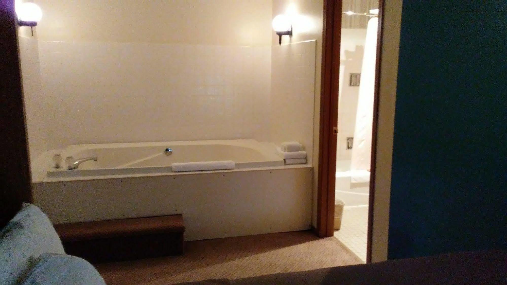 Lakewoods Resort & Golf Namekagon Екстериор снимка